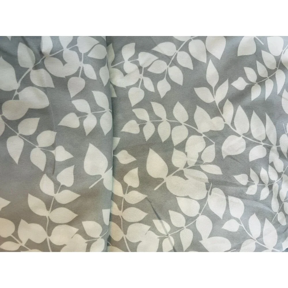 Mainstays Bedding Set 4 pce‎ Full Size Gray White Leaf Print Polyester